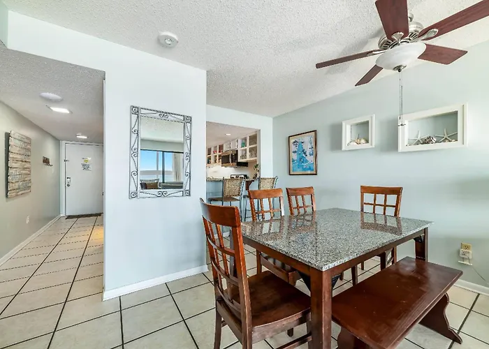 Edgewater West 23 *